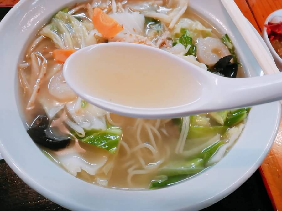 野菜タンメンのスープ