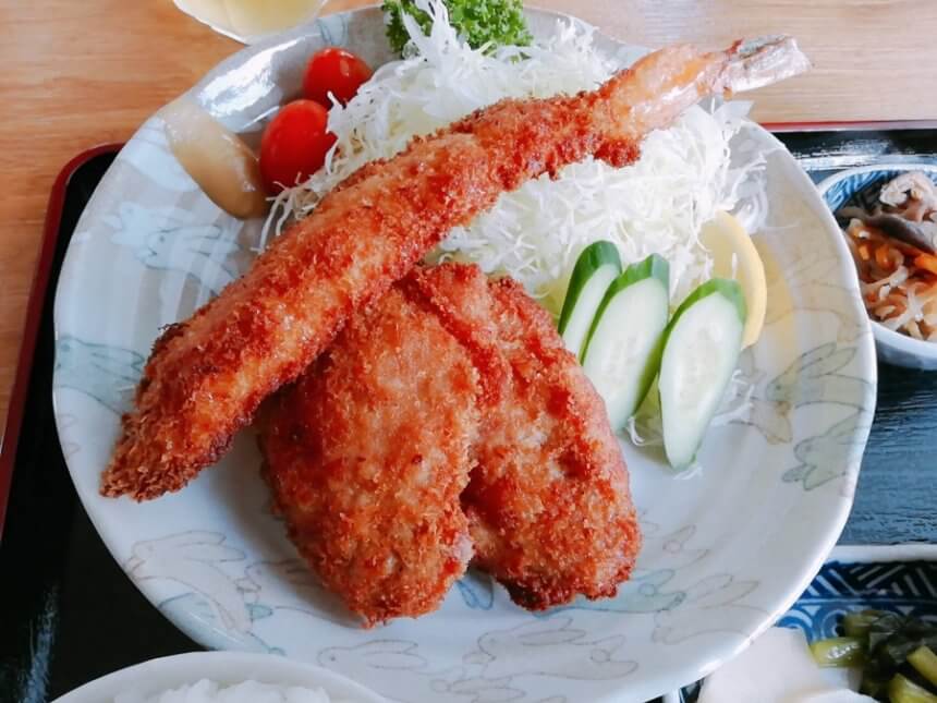 エビフライとヒレカツ