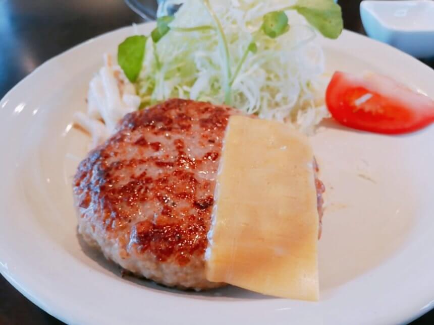 自家製粗挽きハンバーグ定食