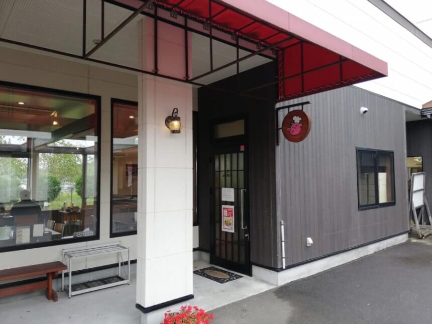 はらから亭の玄関