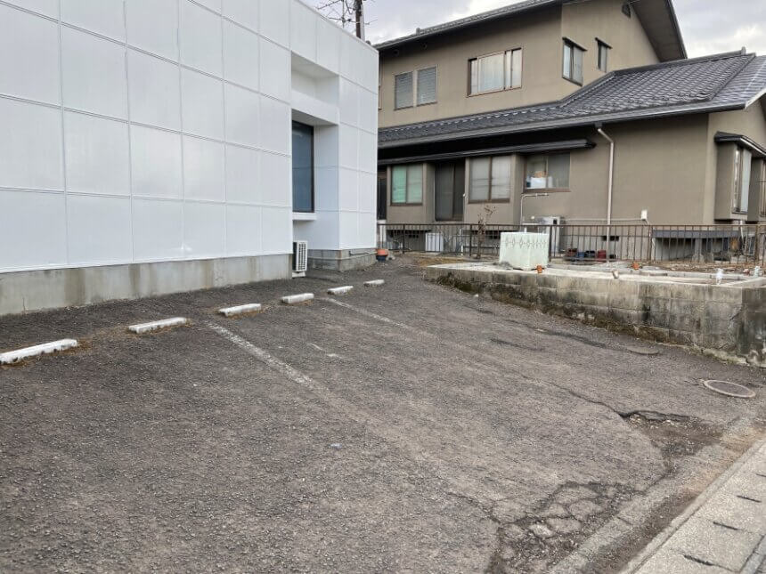 ジンジャーカリーアイの駐車場