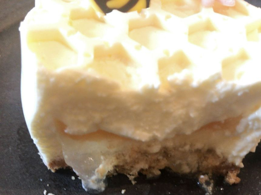贅沢はちみつチーズケーキ断面図