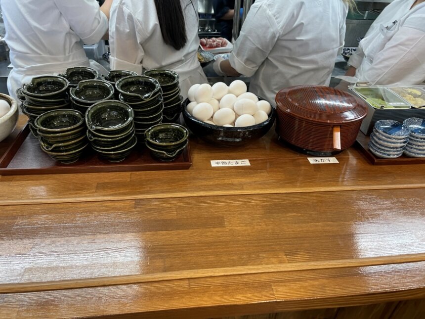 無料の生卵と半熟卵