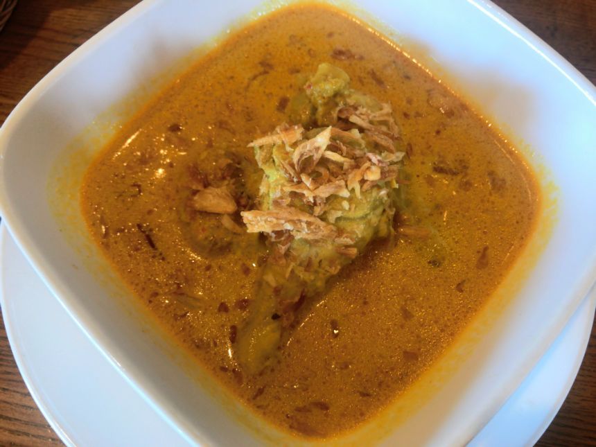 チキンココナッツスープカレー