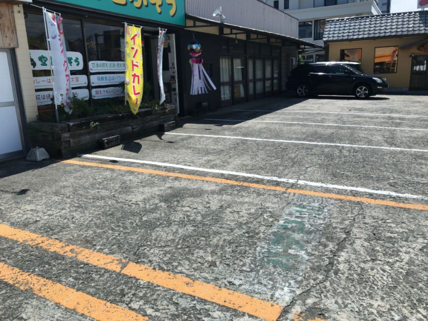 空とぶぞうの駐車場