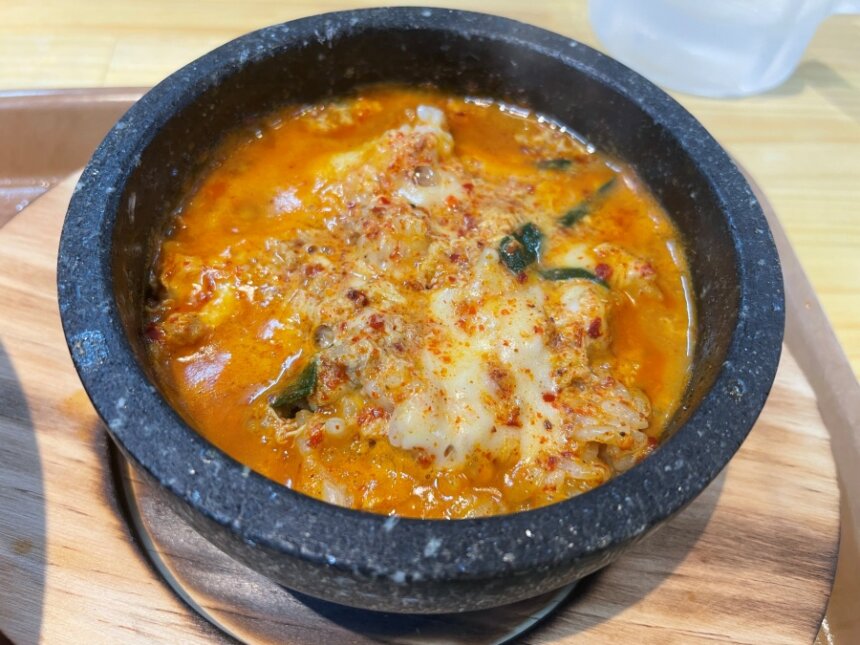 スープを淹れた石焼ご飯