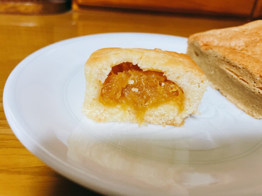 パイナップルケーキ