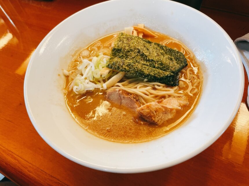 ラーメンが止マラナイの煮干しそば
