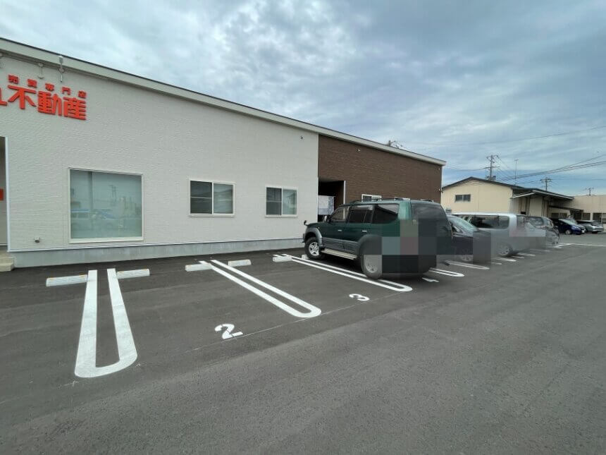 中華そば上々の駐車場
