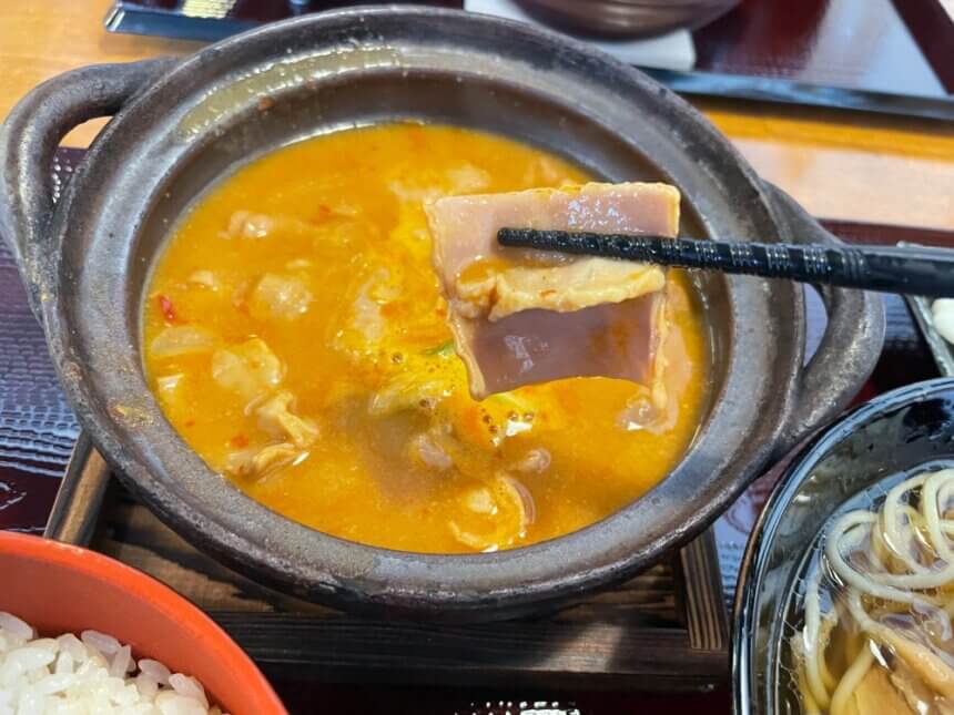 トロトロのもつ煮込み