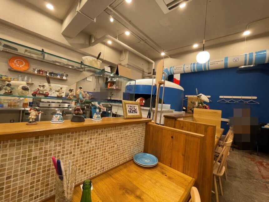 ピッツェリアDBの店内