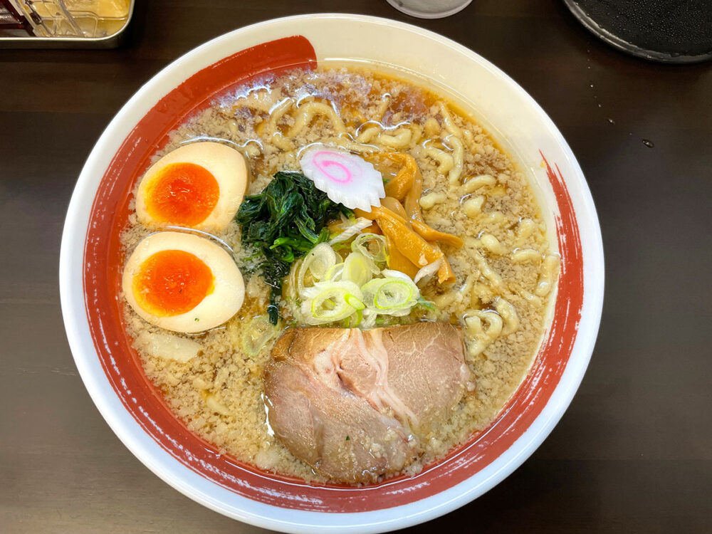 富谷市にオープンした Omouma麺堂 で人気店の味を継ぐあごだしラーメンを堪能 Jimohack 宮城県版