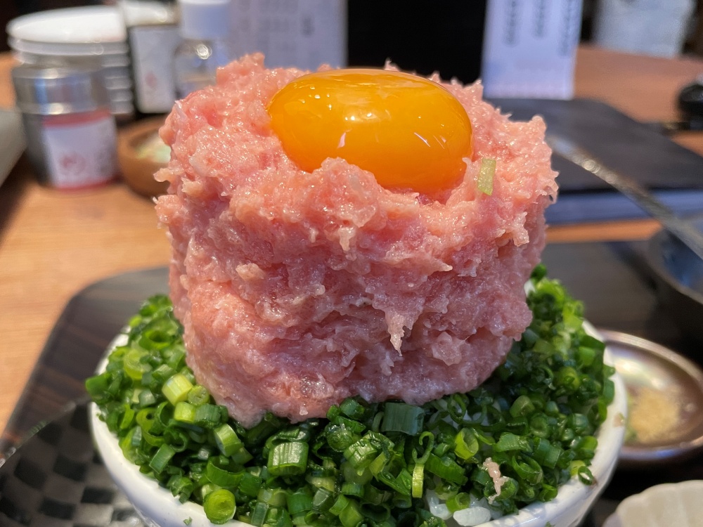 たっぷりのネギトロ
