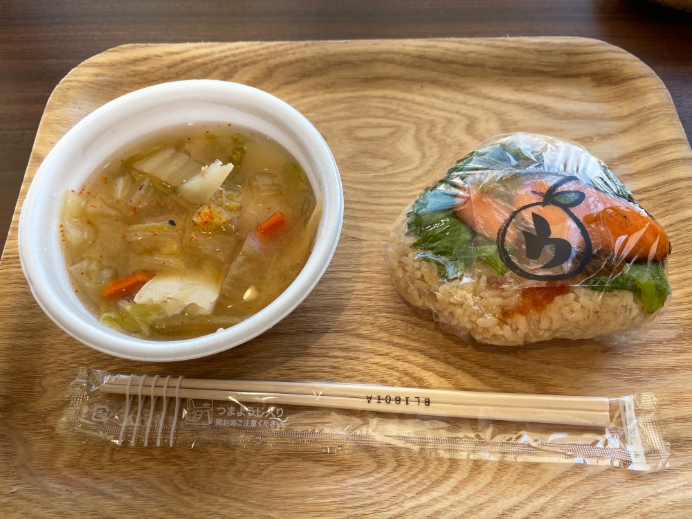伊達なはらこめしと豚汁