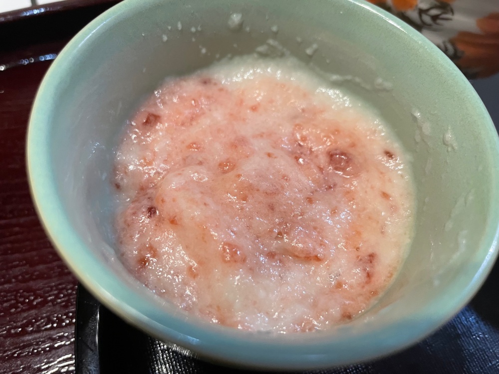 マグロの入ったとろろ