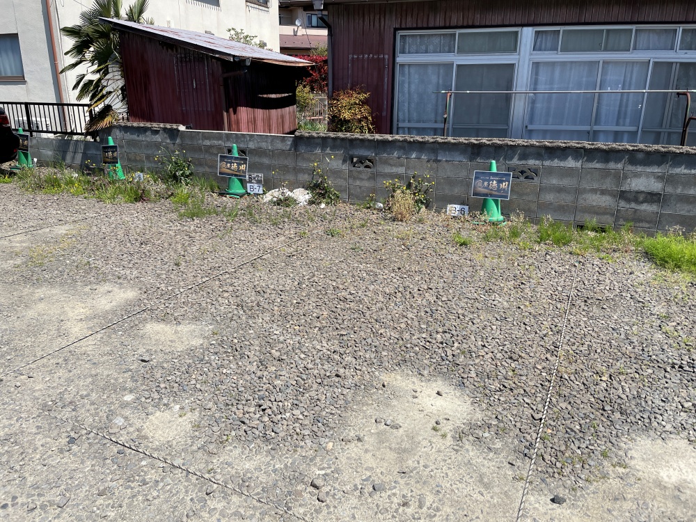 麺屋徳川の駐車場