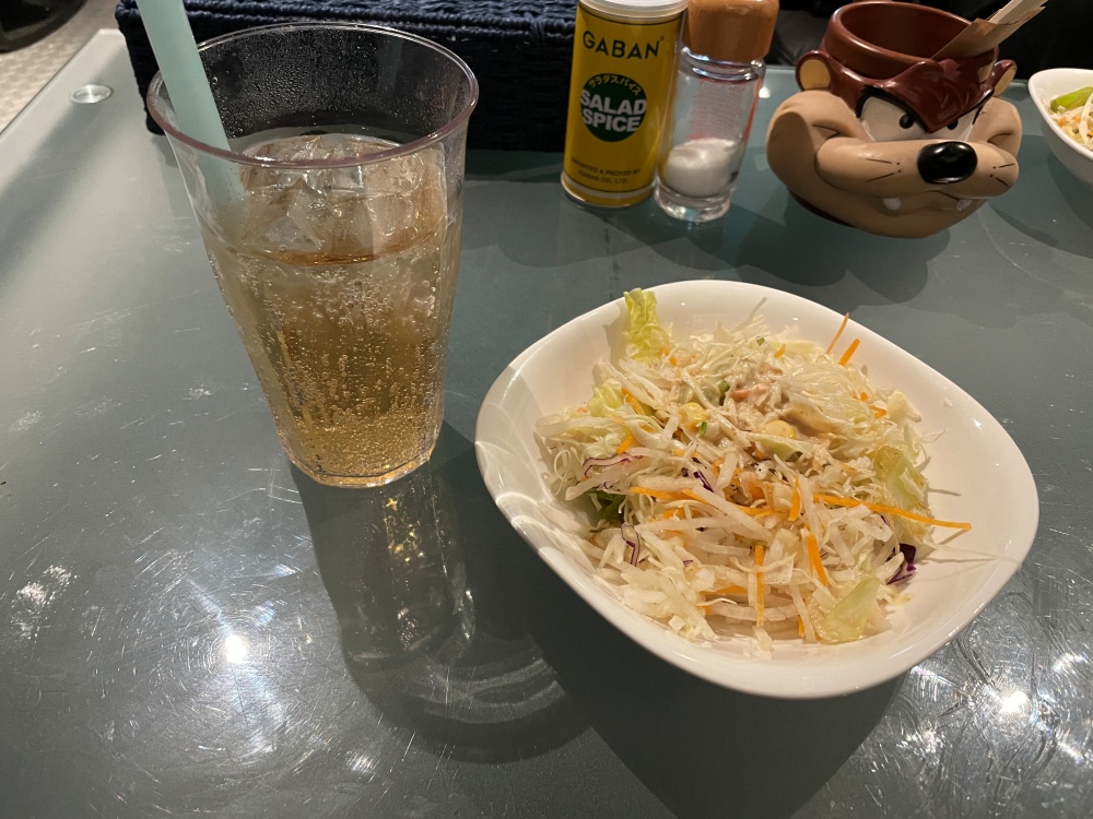 サラダとドリンク