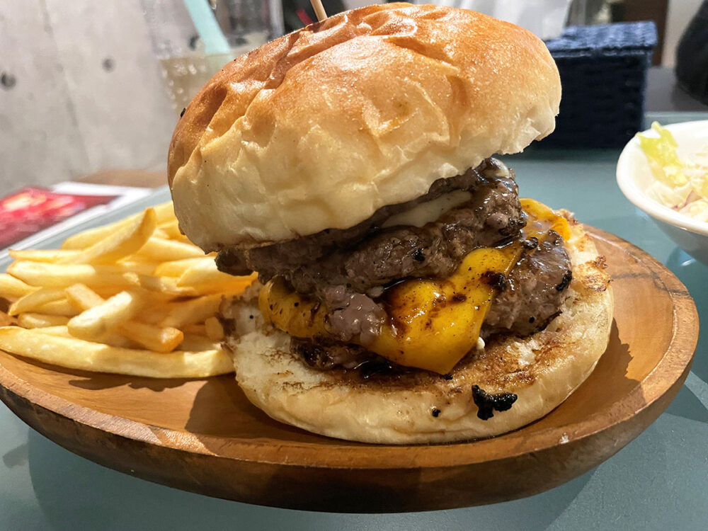 マイタウンバーガーズの「3THE HARD A WAY」
