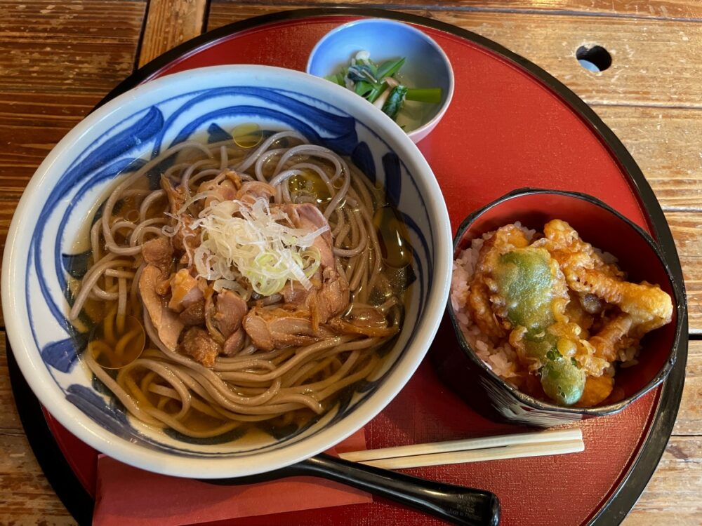 山形肉そばとゲソ天丼