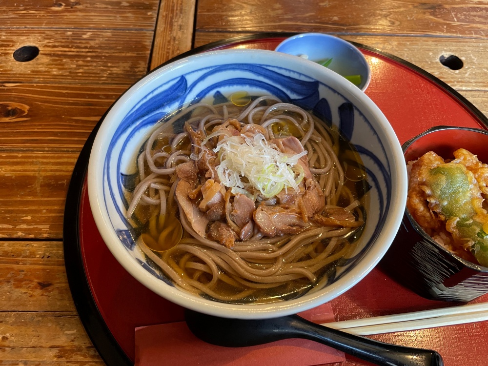 冷たい肉そば