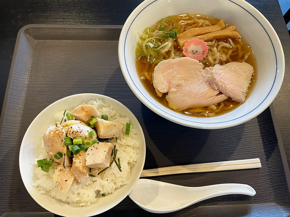 とと中華そば並盛とチャーシュー丼