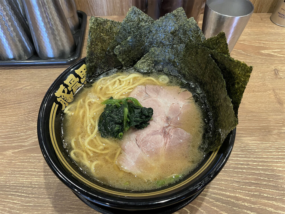 横浜家系ラーメン豚骨男