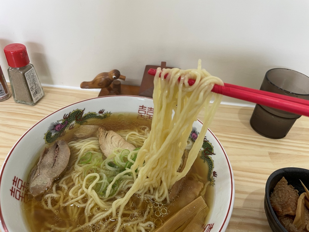 手もみの中細麺