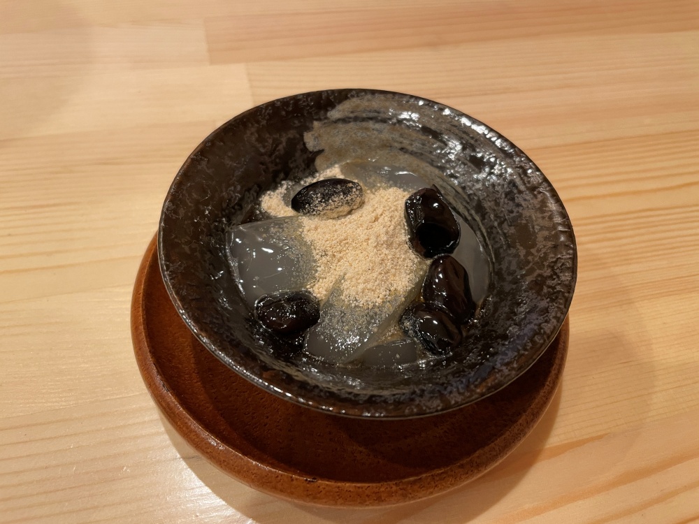デザートのくず餅