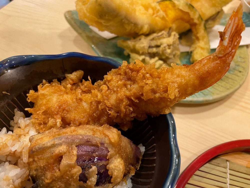 大きい海老天