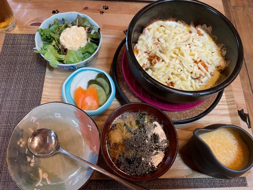 石焼き吟卵とチーズのオムライス