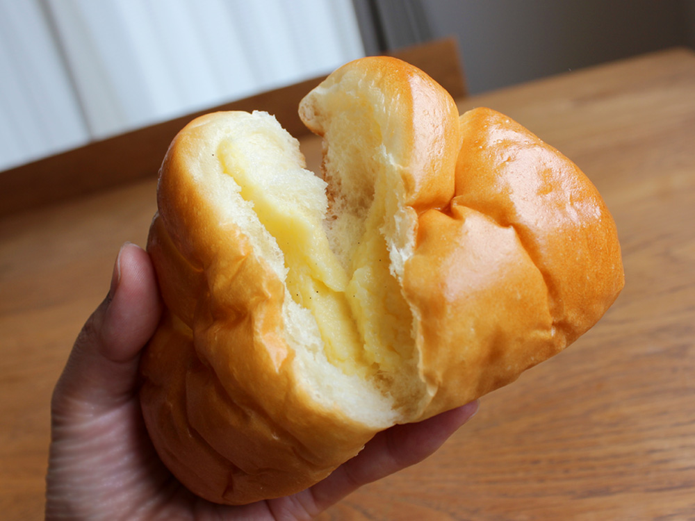 クリームパン