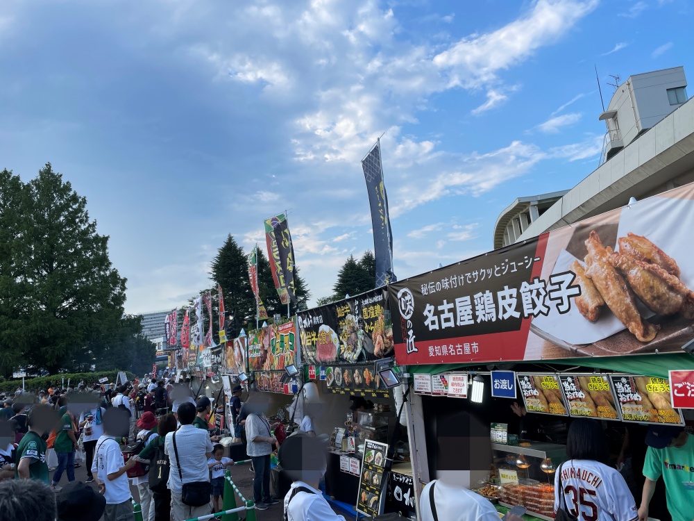 「肉祭り」の様子