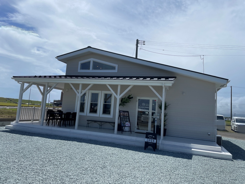 淡路島バーガー鳥の海店の外観