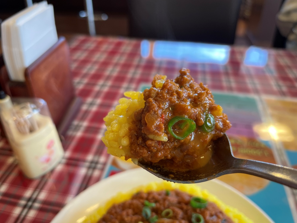 卵黄＋キーマカレー