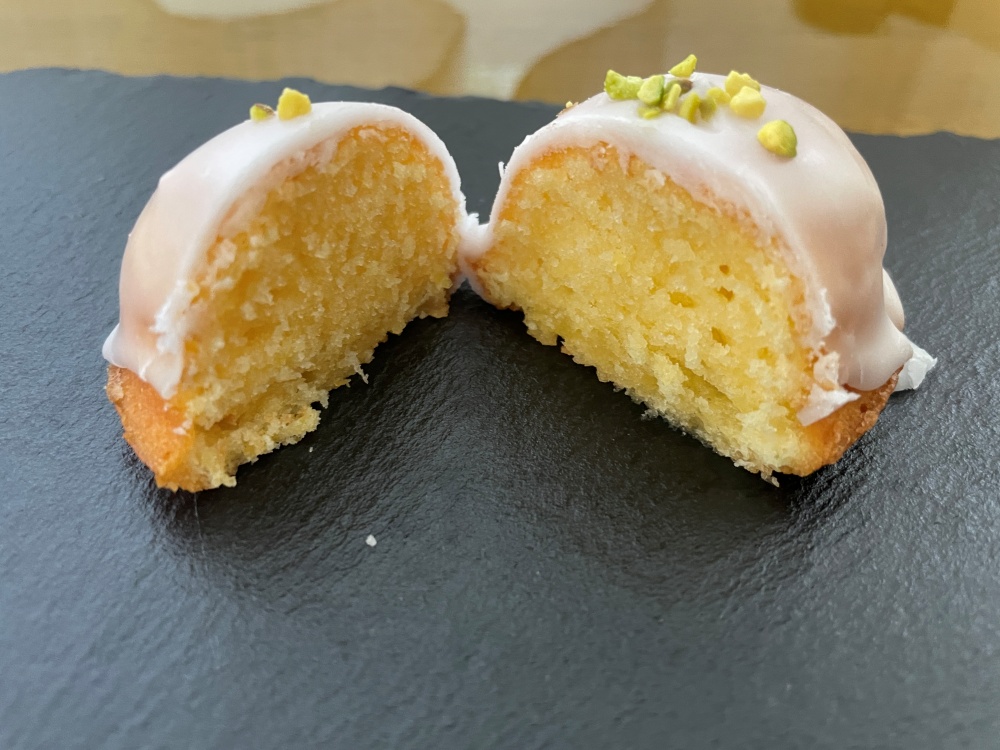 甘酸っぱいレモンケーキ