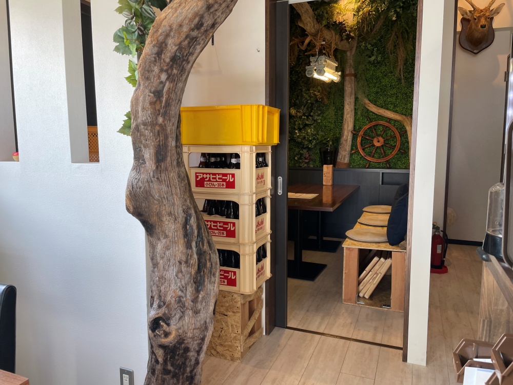 奥の個室席の様子