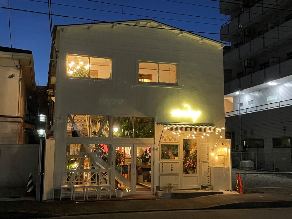 夜のキャンディーカフェ