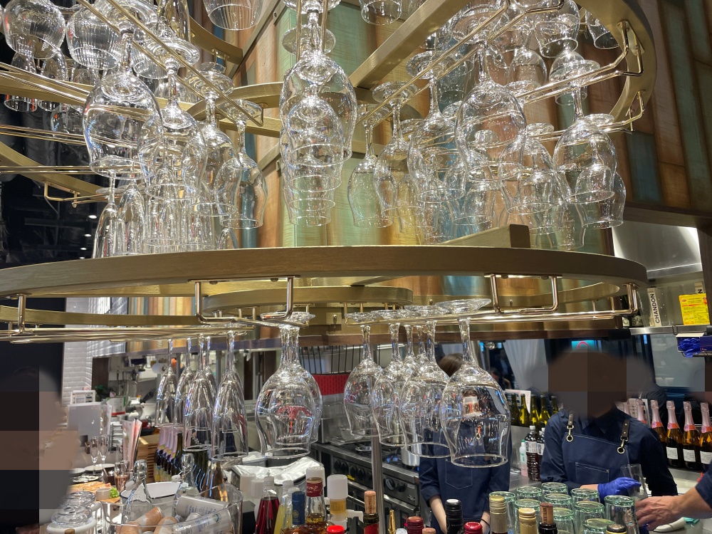 ワイングラスシャンデリア