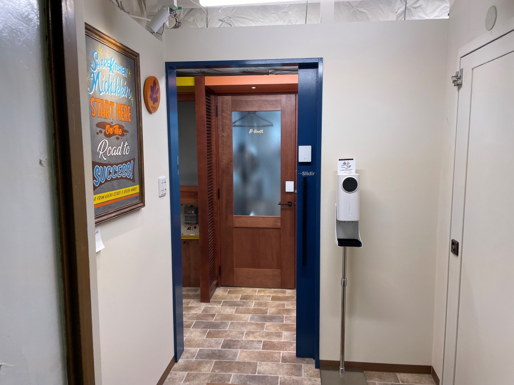 とんかつ みざいの入り口