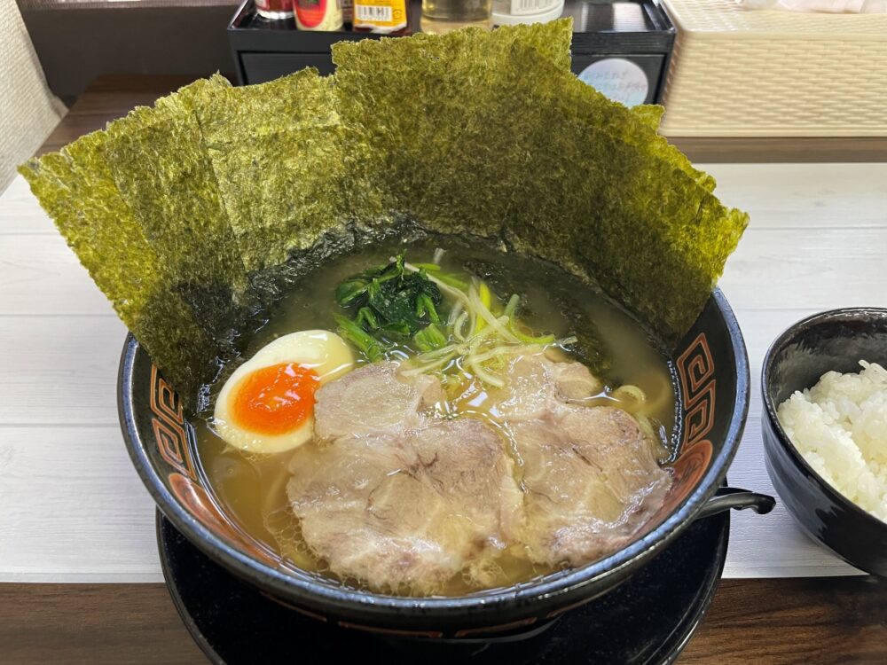 ら～めん光家の家系ラーメン