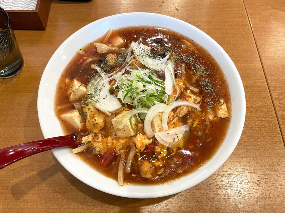 吉岡飯店のトマトサンラータンメン