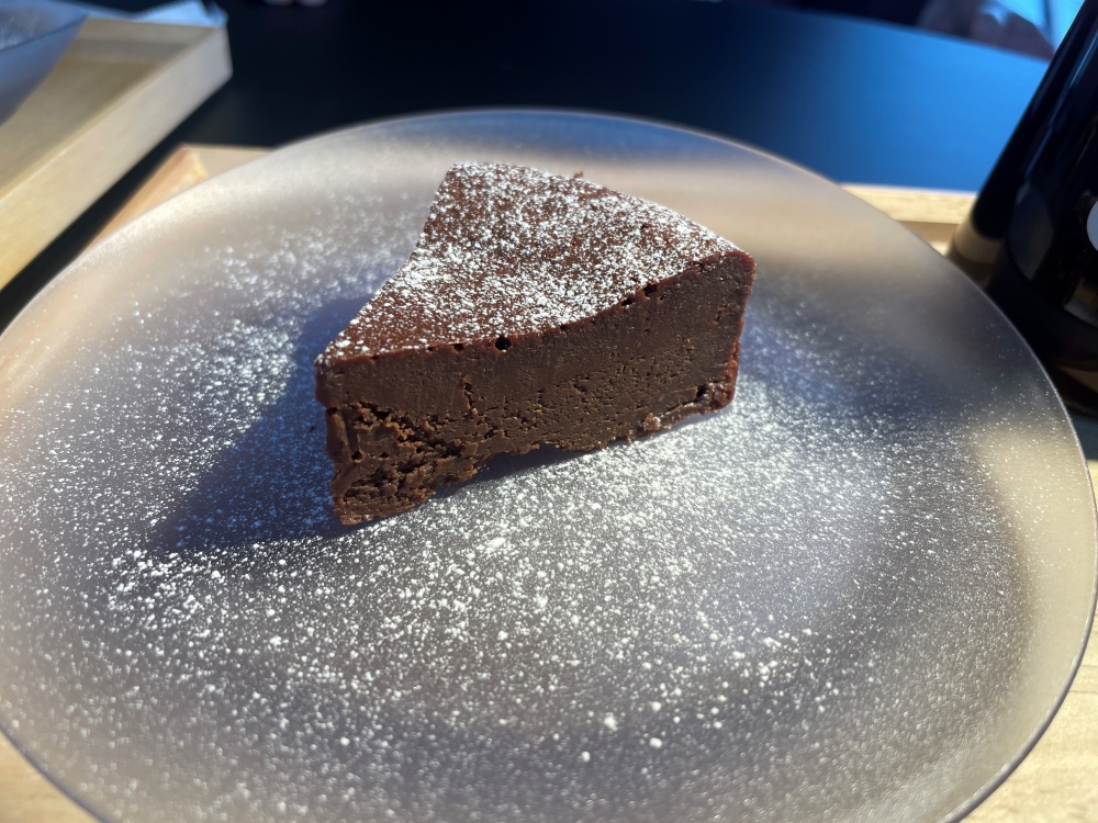 アマヤドリ珈琲のガトーショコラ