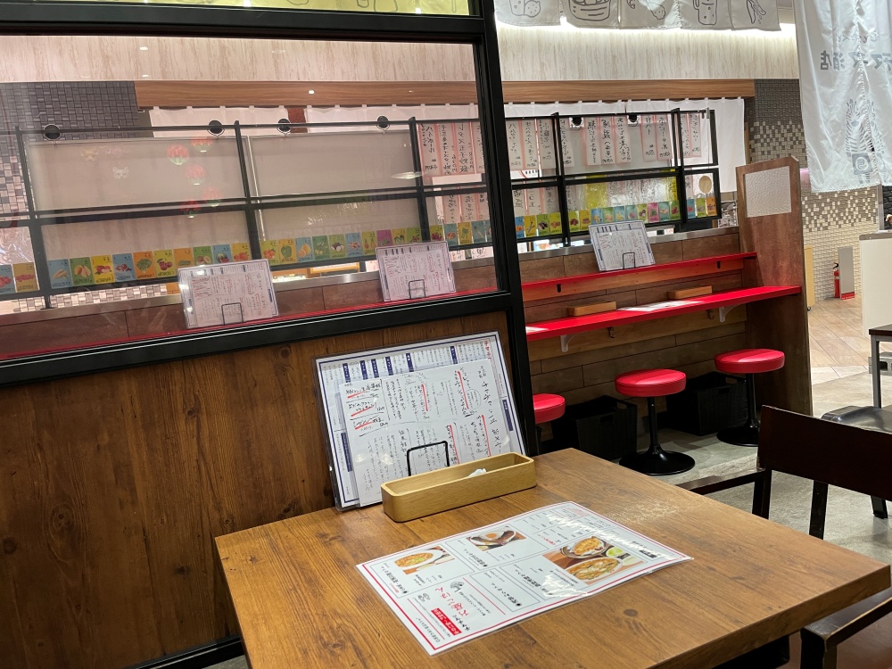 カウンター席の様子