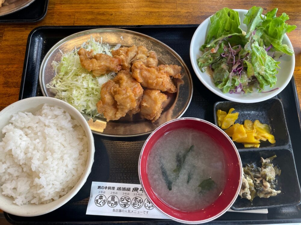 周平の鶏の唐揚げ定食