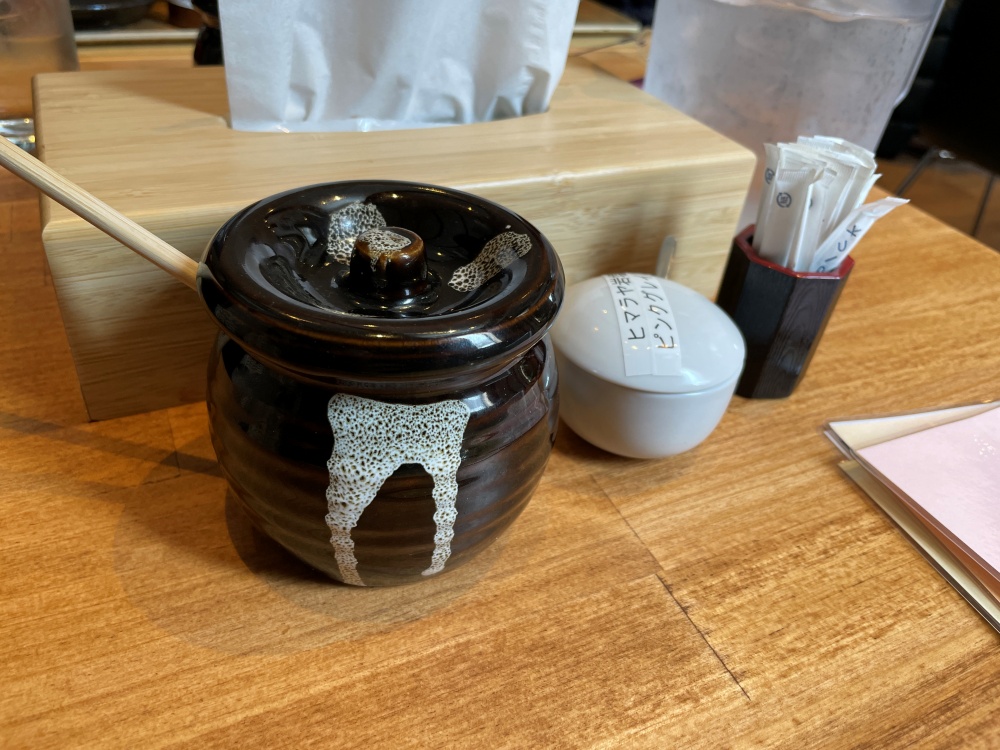 ソースとヒマラヤ岩塩