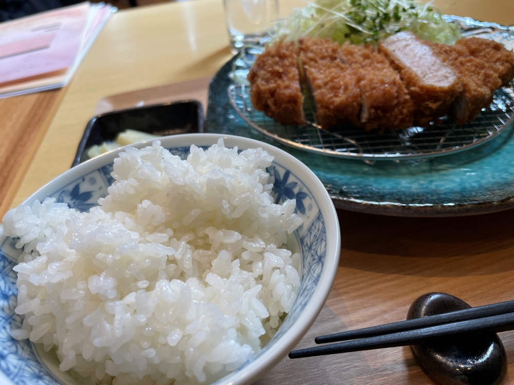 ご飯はひとめぼれ使用