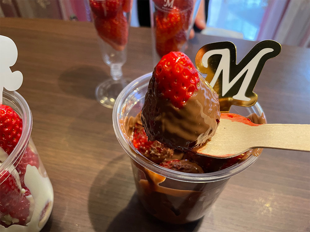 ミルクチョコと苺