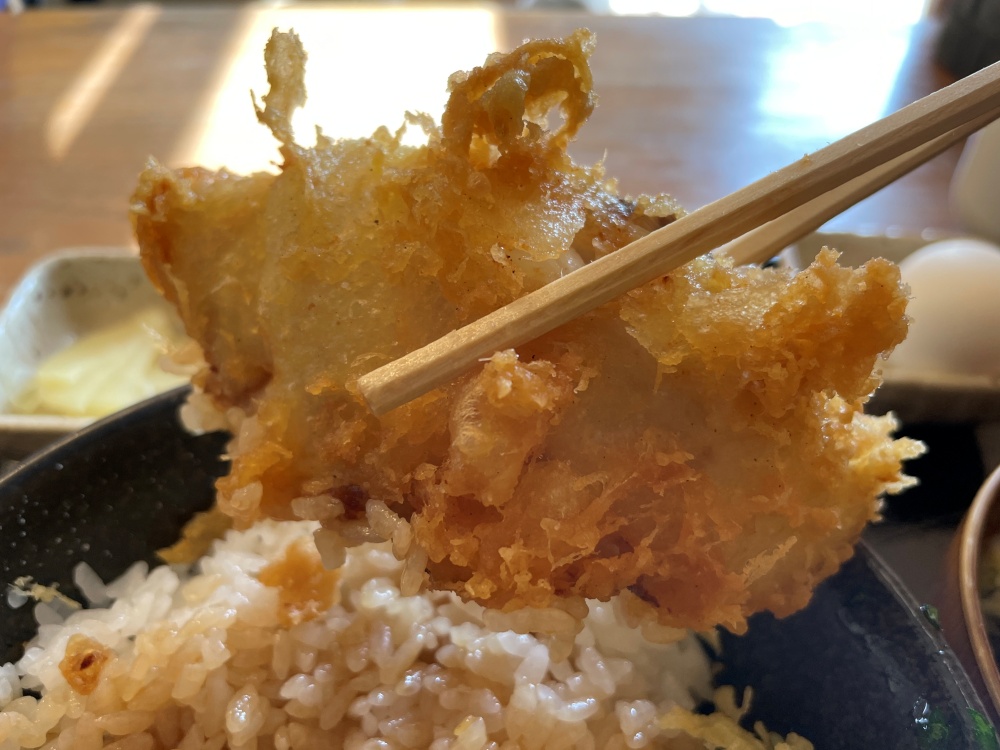 巨大なヒラメの天ぷら