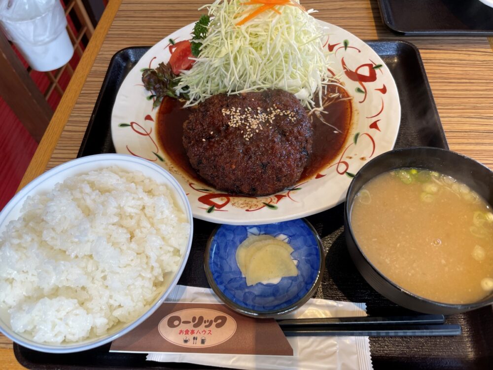 ローリックのメンチカツ定食