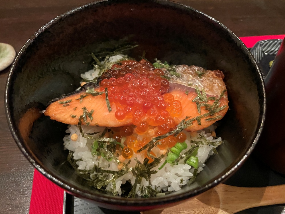 いくらたっぷりの茶漬け